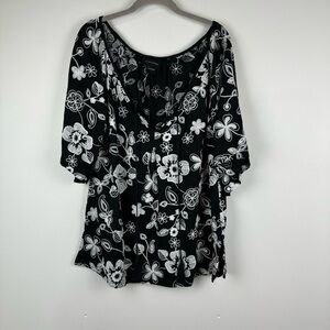 Liv Los Angeles Black And White Floral Embroidered Flowy Boho Top, Size Large